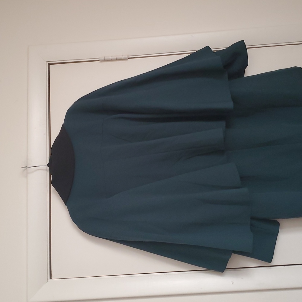 *NWT* Lively Ghosts Hunter Green Cape Coat with Black Collar - Picture 9 of 16